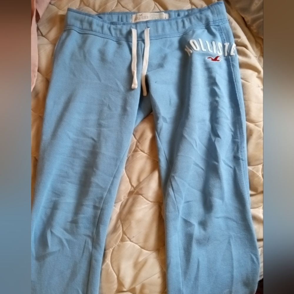Hollister low rise sweatpants